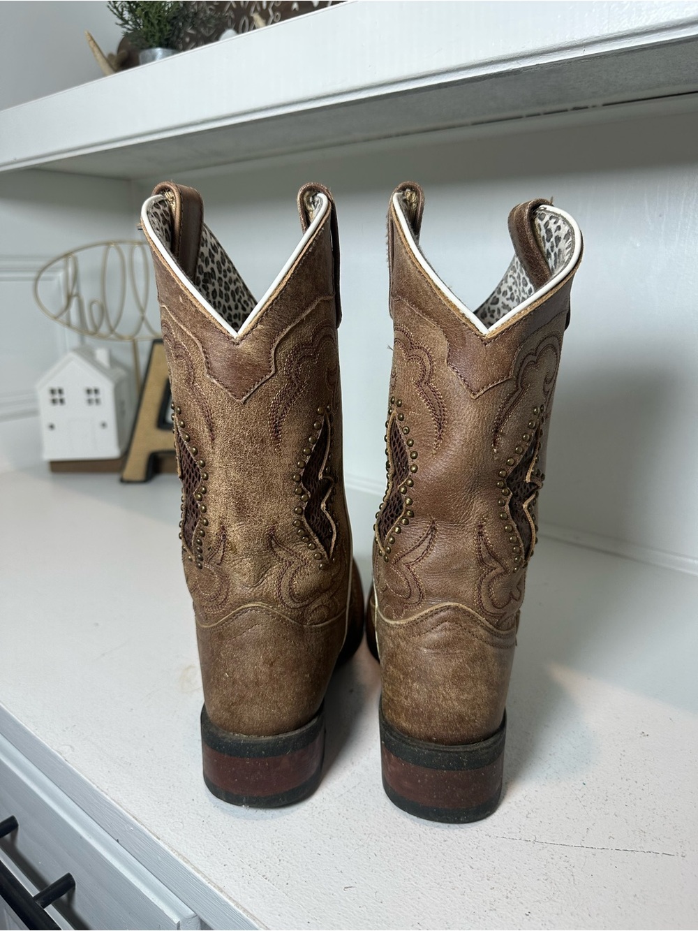 Laredo Women’s Cowboy Boots Size 7M – Brown Suede Western Leopard Studded - Picture 6 of 9